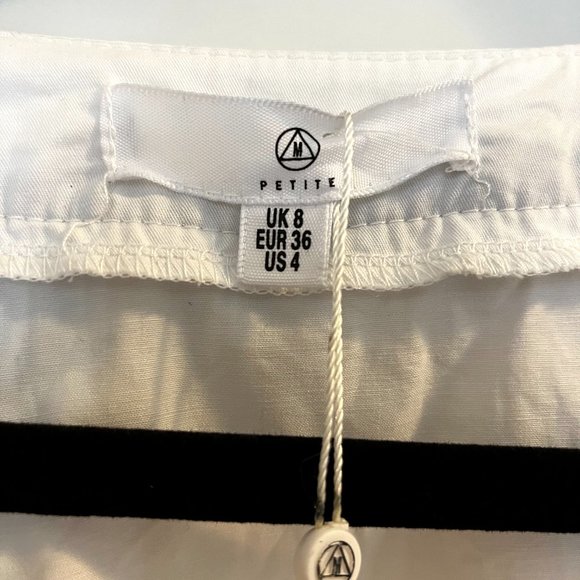 NWOT | MISSGUIDED Petite Poplin Contrast Trim Wrap Top - Picture 5 of 6